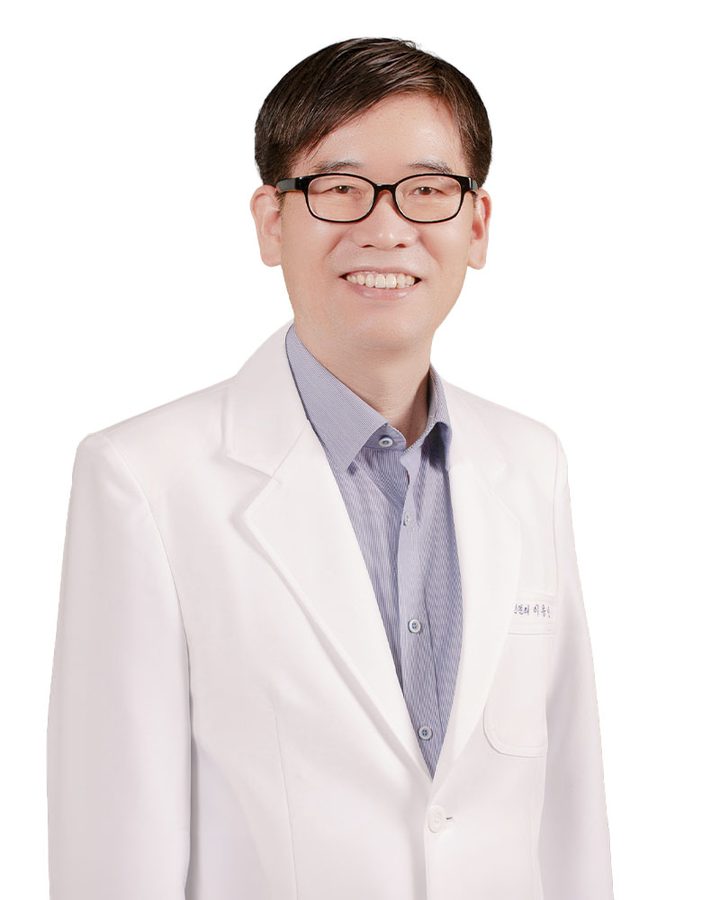 청량리 치과 임플란트 보철 - 이종인 보철과 과장